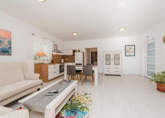 Sukosan By Adriaticluxuryvillas ザダル